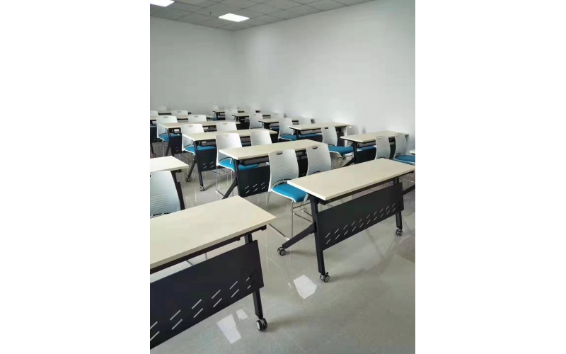 教學(xué)家具案例